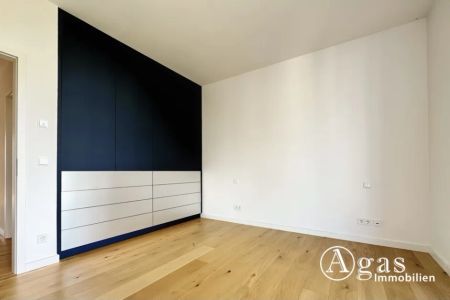 Exklusives Wohnen in Berlin-Mitte: Traumhafte 4-Zimmer-Wohnung mit Balkon, EBK und Tiefgarage - Foto 5