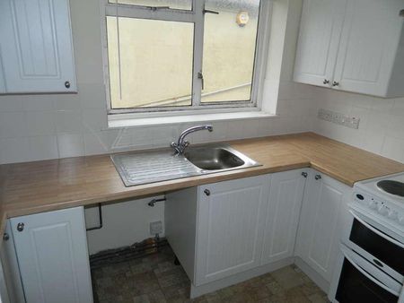 Milton Road, Weston-super-mare, Somerset, BS22 - Photo 5