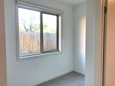 Available now - inspect this Saturday 9.30am - 9.45am - Photo 5