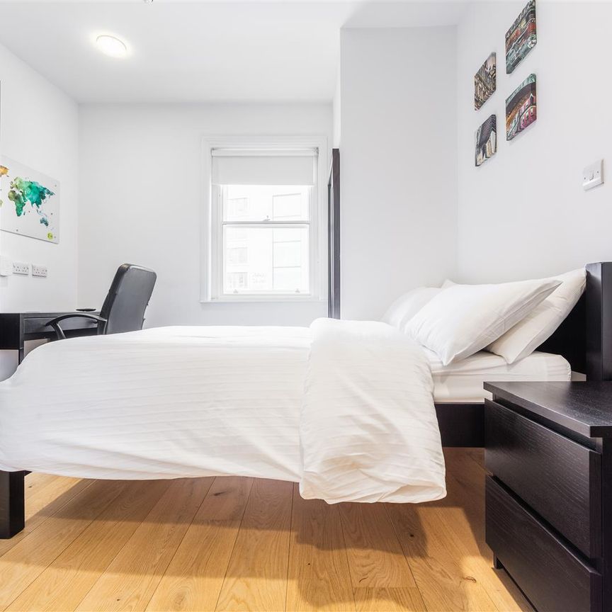 The Bruce Building, Newcastle Upon Tyne - Photo 1