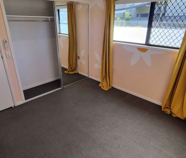 Arana Hills - Photo 4