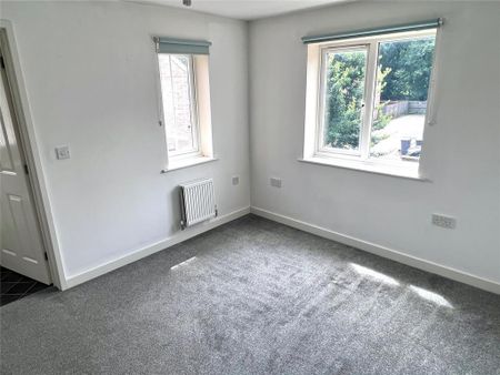 3 bedroom detached house to rent - Photo 3