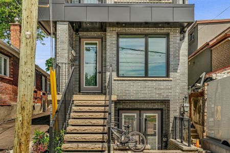 For Lease - 411 Blackthorn Avenue Unit# Main Floor, Toronto, Ontario - Photo 2