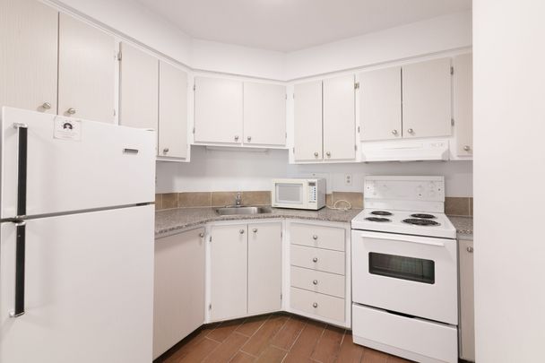 2285 Saint-Mathieu Street - Photo 1