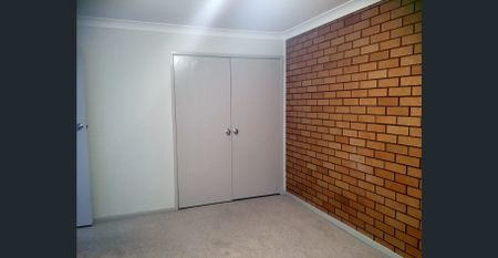 Two Bedroom Unit in South Tamworth - Photo 4