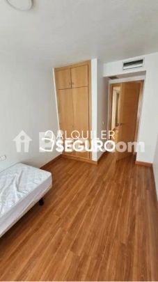 Piso en alquiler en Sur - Foto 1