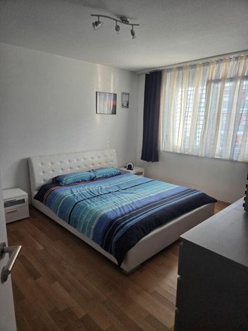 Helle und gemütliche 2.5-Zimmerwohnung im 1. Obergeschoss - Foto 4
