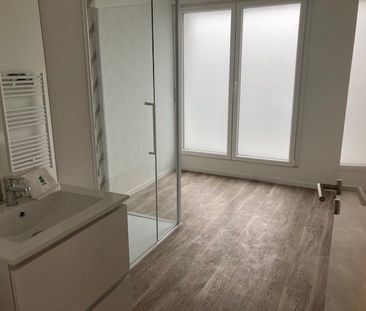 Location Appartement 4 pièces 92m² FLEURY SUR ORNE 14123 - Photo 6