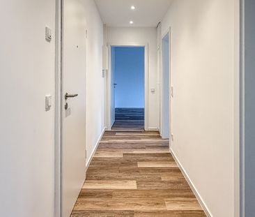 Modernisierte 2-Zimmerwohnung mit Balkon – Stilvolles und gepflegte... - Photo 1