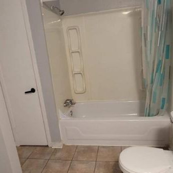 2 CH - 1 SDB - Québec - $1,047 /mo - Photo 3