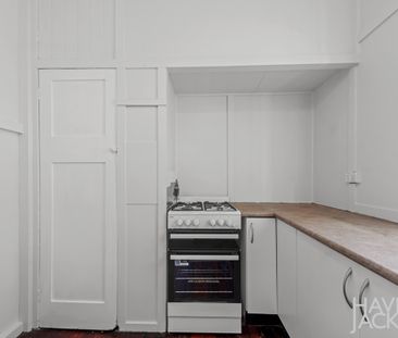 2 / 19 Chalk Street, Wooloowin QLD 4030 - Photo 4