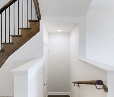 For Lease - 74 Davenfield Circle, Brampton, Ontario - Photo 2