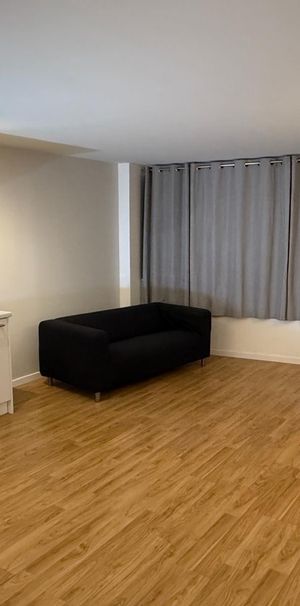 1 Bed Flat, Marco Island, NG1 - Photo 1