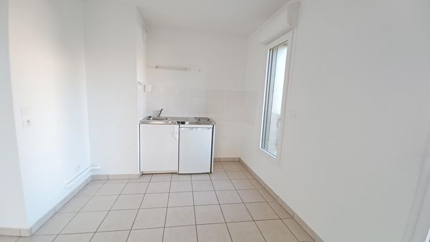 location Appartement T1 DE 31.19m² À BORDEAUX - Photo 1