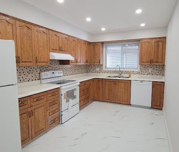 For Lease - 83 Thickson Road, Whitby, Ontario - Photo 2