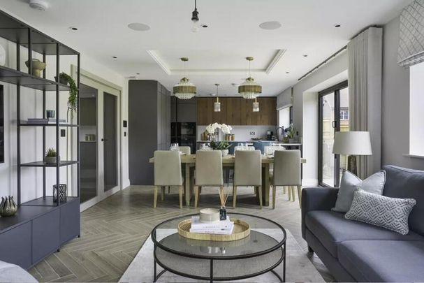 4 bedroom detached house to rent - Photo 1