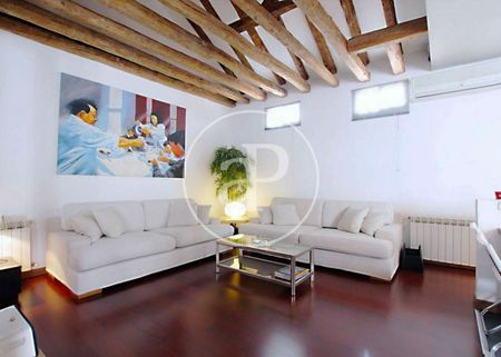 Penthouse for rent in Chueca - Justicia (Madrid) - Photo 2