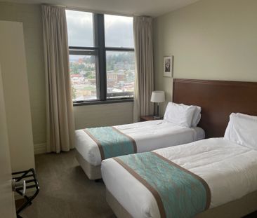 Live here and enjoy easy access to the CBD! - Photo 4