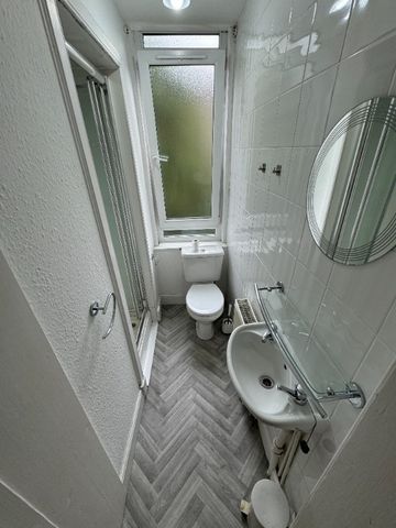 Milton Street, Abbeyhill, Edinburgh, EH8 8HA - - Photo 3