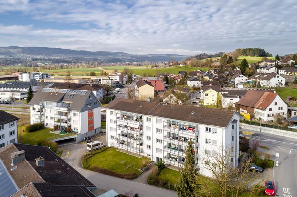 Charmante Wohnung in gepflegter Liegenschaft - Foto 1