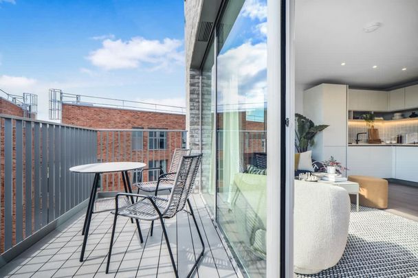 UNCLE, Deptford, SE8 - Photo 1