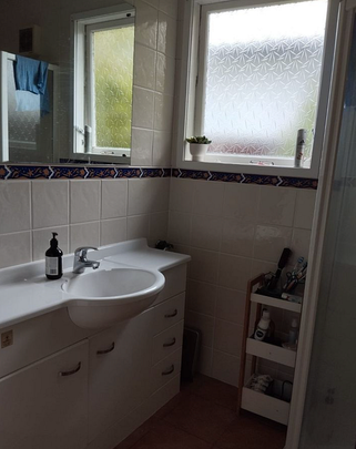 House in excellent primary school zone - Photo 1