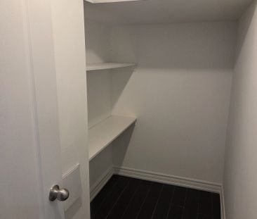 For Lease - 1 Dinosaur Street, Brampton, Ontario - Photo 5