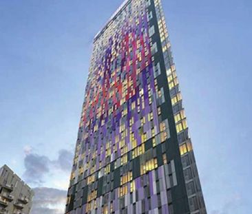 Studio Flat, Pinnacle Apartments, CR0 - Photo 4