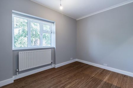 4 bedroom flat to rent - Photo 5