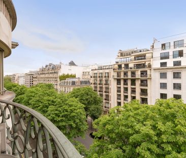 Appartement à louer à Paris 8Ème - Photo 1