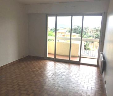 Location Appartement 2 pièces 50m² ROMANS SUR ISERE 26100 - Photo 6
