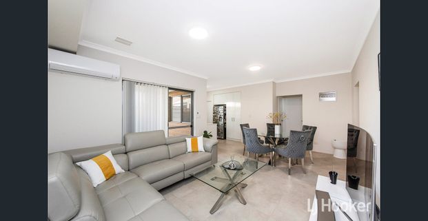 3 bedroom 2 bathroom Villa with Double Garage - Photo 1