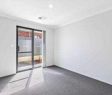 Brand-New Dual-Key Rental Home in Yanchep - Photo 3