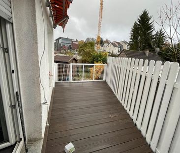 Zentrale Wohnung mit Terrasse, Garten und Gäste-WC - Photo 1