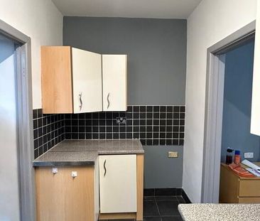 298 Donegall Avenue, Belfast, BT12 6LU - Photo 4