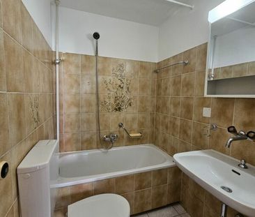 2.5 locali con balcone in posizione strategica - Foto 6