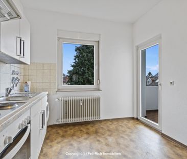 CHARAKTERVOLL: Gemütliche 2 Zimmerwohnung mit Loggia in Weiherfeld-... - Photo 1