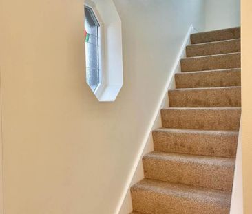 2 bedroom semi-detached house to rent - Photo 6