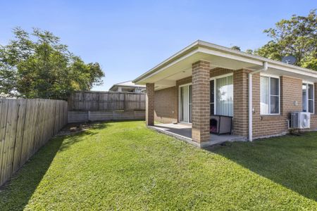 Modern, Low-Maintenance Living in a Prime Coomera Location - Photo 3