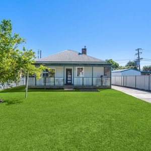 1 Shedden Street, Cessnock NSW 2325 - House For Rent | Domain - Photo 2