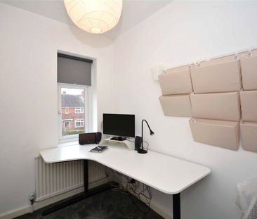 22, Oakwood Drive, Rothwell, Leeds, LS26 0PN - Photo 5