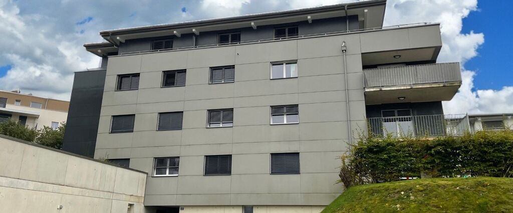 Appartement 4.5 pièces avec balcon - Photo 1