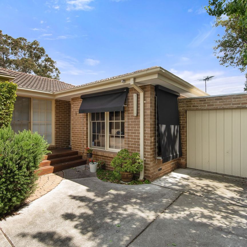 SPACIOUS, SUN-DRENCHED BEACHSIDE REAR UNIT - Photo 1
