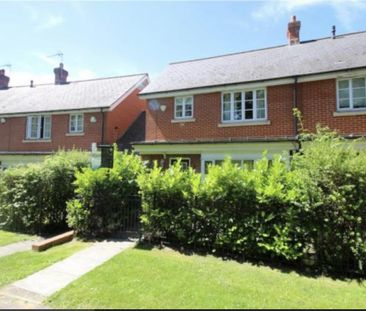 3 bedroom end of terrace house to rent - Photo 2