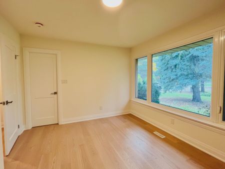 For Lease - 14 ROLLSCOURT Drive, Toronto, Ontario - Photo 5