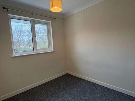 Ashmore Close, Blandford Forum, DT11 - Photo 2