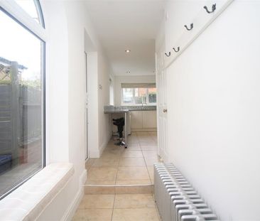 3 bedroom terraced house to rent - Photo 2