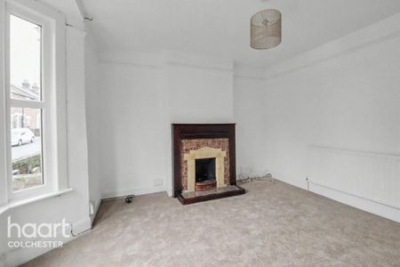 3 bedroom terraced house to rent - Photo 3