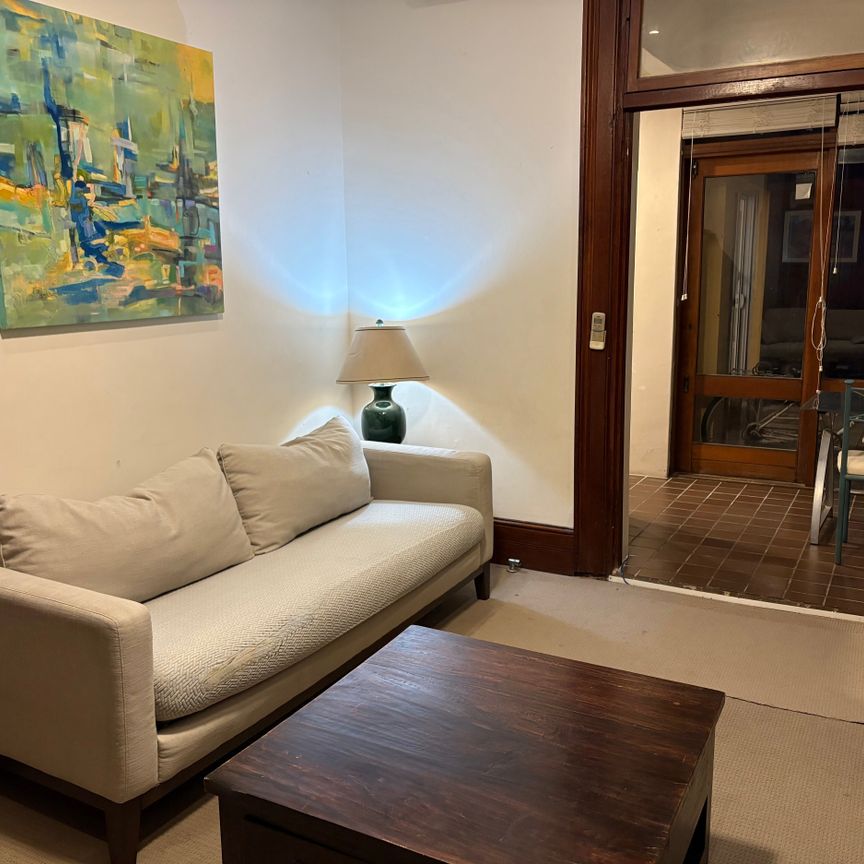 Woolloomooloo - Photo 1