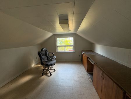 For Lease - 779 Indian Road Unit# Upper, Mississauga, Ontario - Photo 5